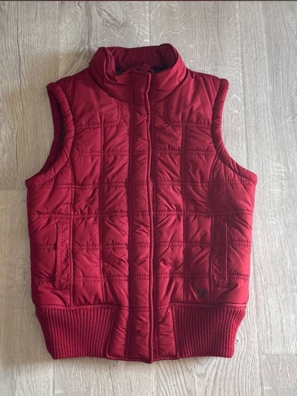Vintage American Eagle Women’s Quilted Puffer Vest - Red